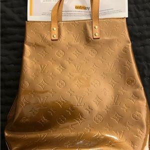 Authentic Louis Vuitton Monogram Reade MM Vernis Tote Bag.